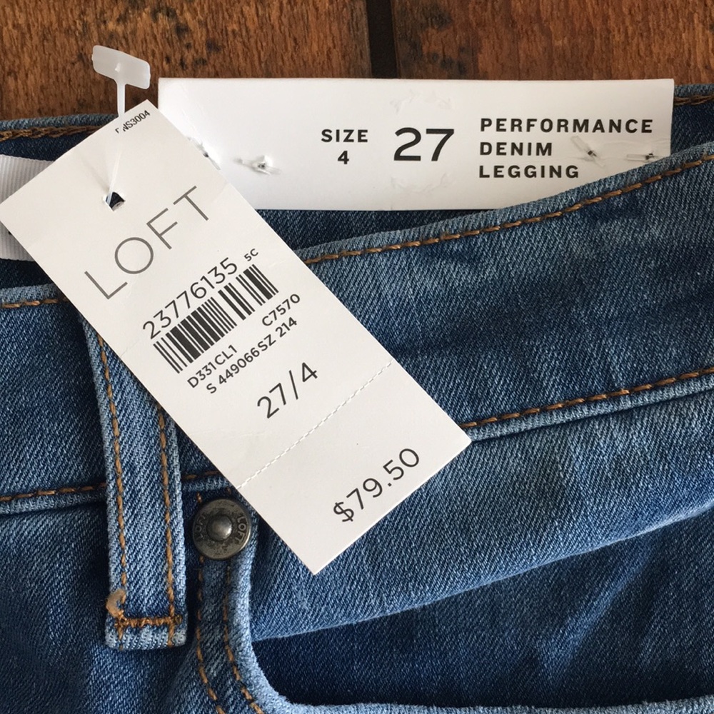 NWT!! Ann Taylor loft performance denim legging - Picture 5 of 6